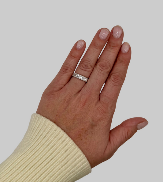 14KT Diamond Cut Fluted Pave Band